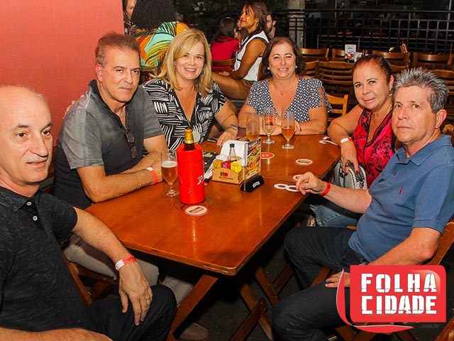 2435_the_beatles_again_no_bar_do_portugues_206.jpg