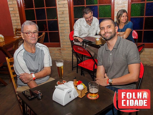 2435_the_beatles_again_no_bar_do_portugues_3249.jpg