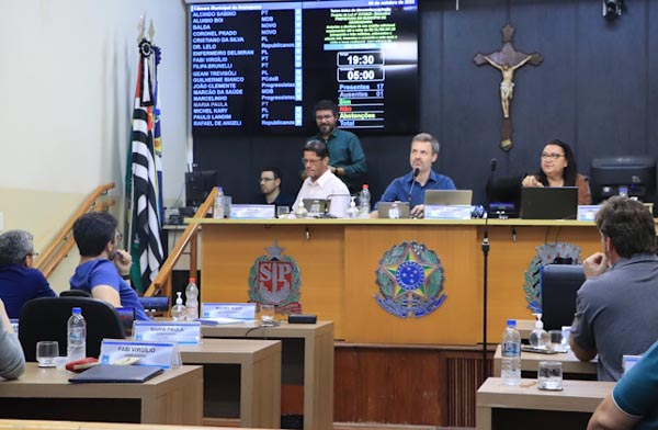 Câmara aprova remanejamento de R$ 53,7 milhões entre secretarias da Prefeitura