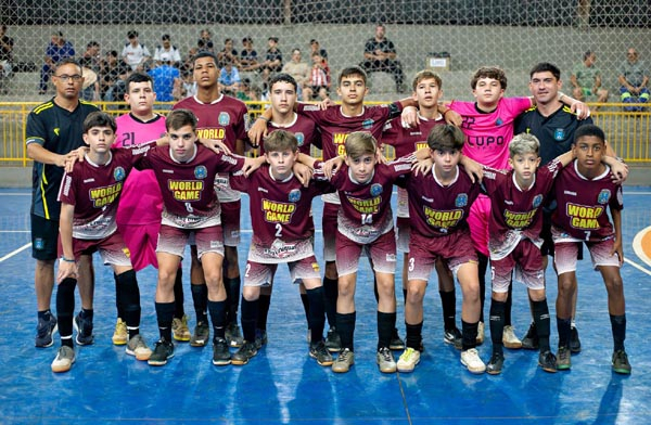 Futsal sub-18 da Fundesport é líder da Liga Ferreirense